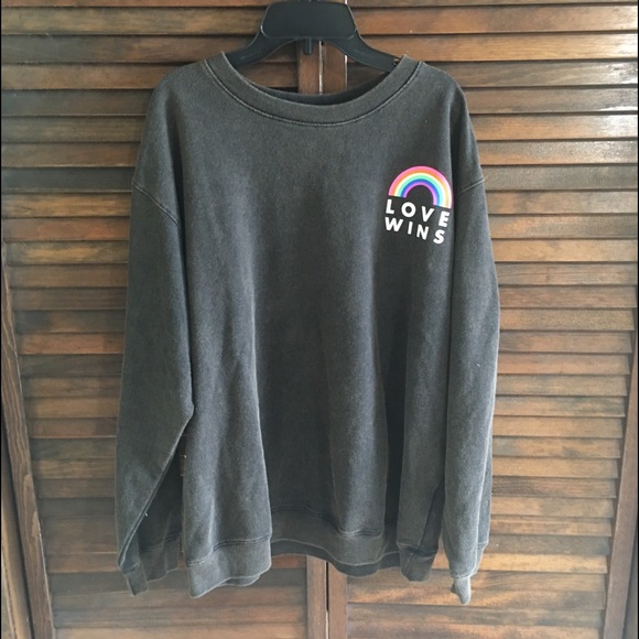 Freeze Tops - Adorbs oversized pullover!🌈